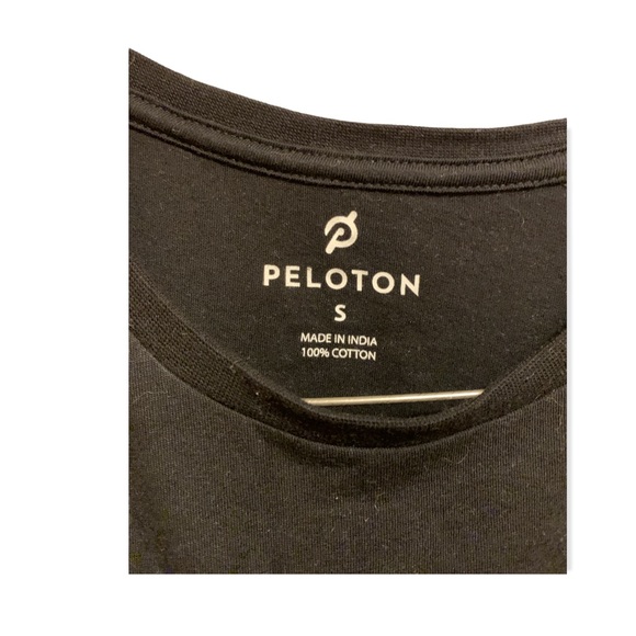 Peloton t shirt - Picture 3 of 3